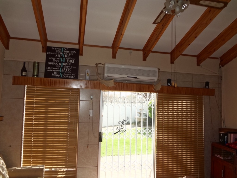 To Let 3 Bedroom Property for Rent in Bedelia Free State